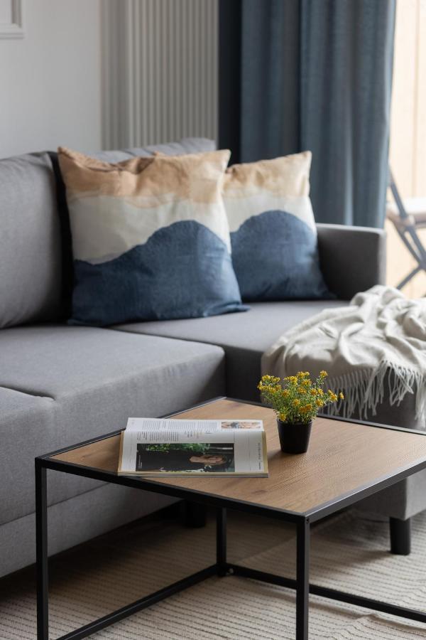 Stylish Apartment Kolejowa & Parking & Balcony By Noclegi Renters ワルシャワ エクステリア 写真